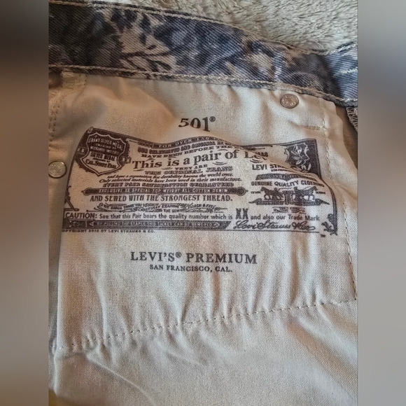 Levi's PREMIUM 501 Blue Floral Straight Leg Jeans Ankle Jeans 26 - Picture 6 of 9